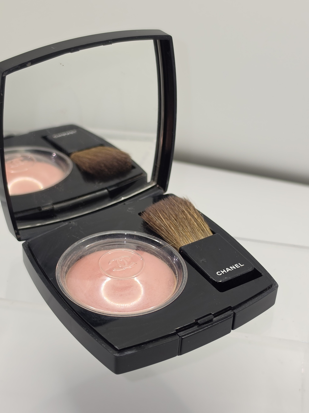 RARE CHANEL JOUES CONTRASTE Powder Blush- 95 - "COMPLIMENT" - Picture 1 of 8